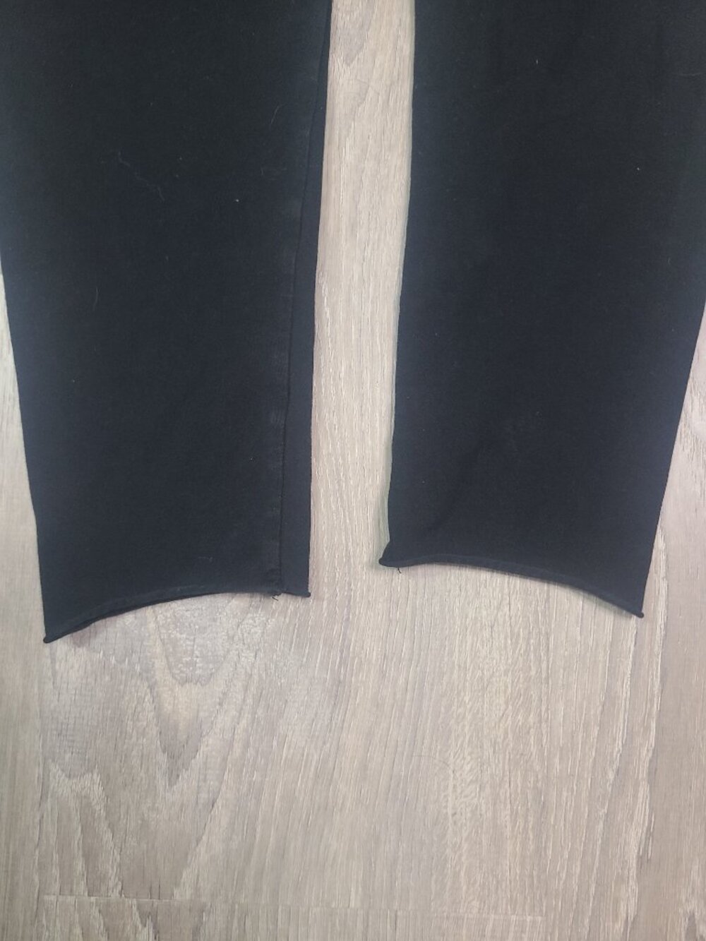 Aritzia Special Edition Heroes at Heart High Rise Leggings Black - Size XXL - Picture 8 of 9